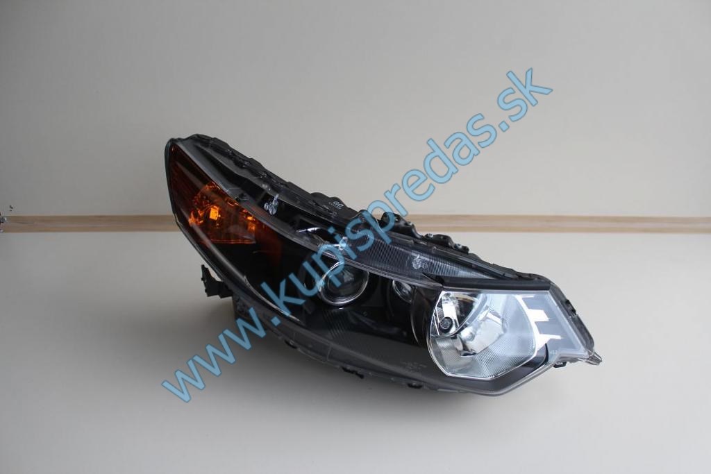 Predné pravé svetlo Honda Accord 8 